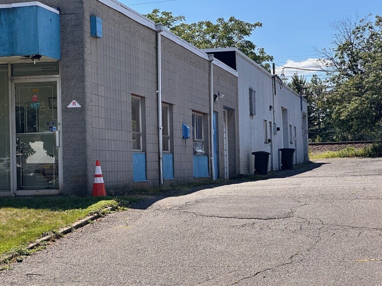 187 Wescott Ave, Rahway, NJ à louer - Photo de l’immeuble – Image 3 sur 3