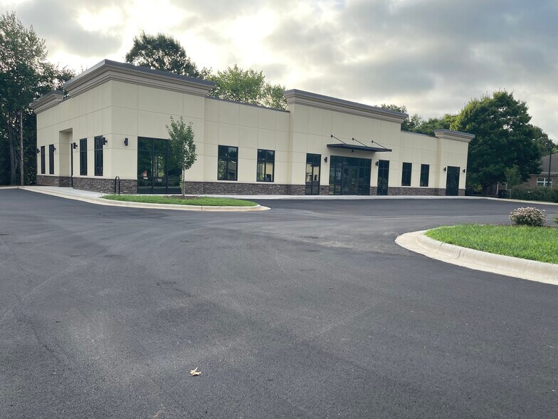 2902 Professional Park Dr, Burlington, NC à louer - Photo de l’immeuble – Image 1 sur 4