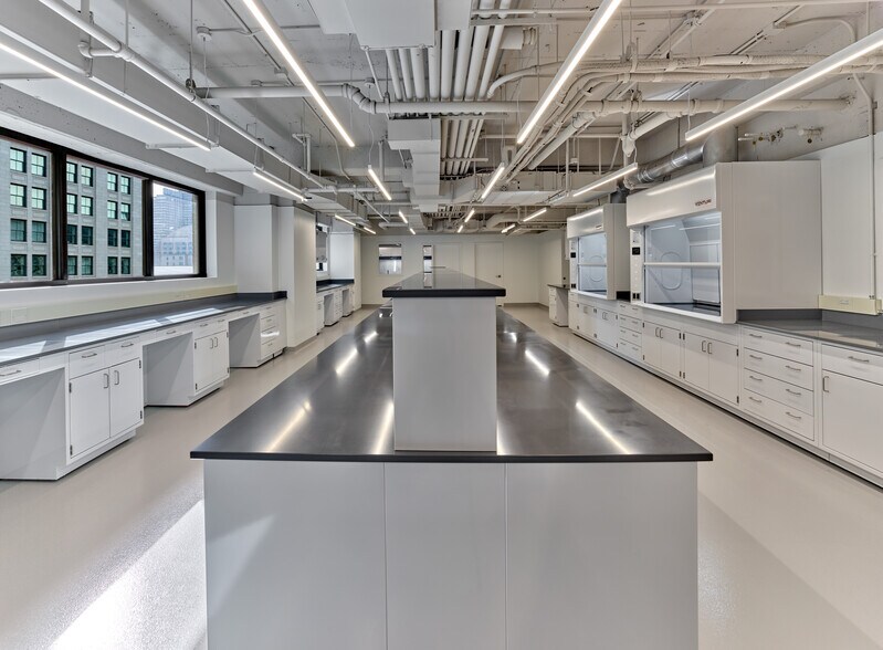 1421 Race St, Philadelphia, PA à louer - Photo intérieure – Image 2 sur 11