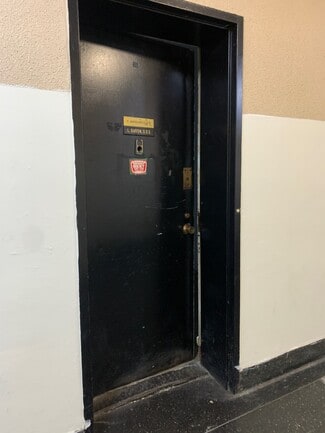 Plus de détails pour 380 E 18th St, Brooklyn, NY - Bureau/Médical à louer