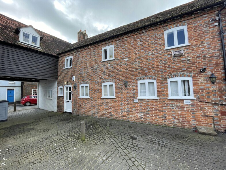 3 Shirburn St, Watlington à louer - Photo de l’immeuble – Image 2 sur 6