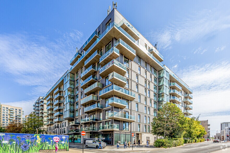 1-12 Mirabelle Gdns, Londres à louer - Photo principale – Image 2 sur 3