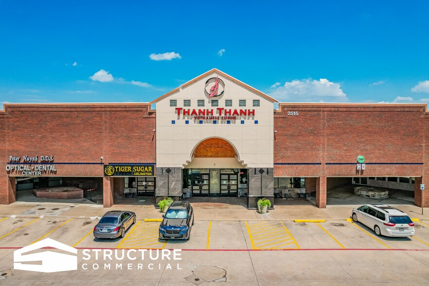 2505-2525 E Arkansas Ln, Arlington, TX à vendre - Photo de l’immeuble – Image 2 sur 12