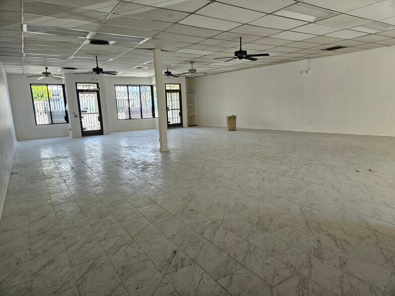 1245 S Fairfax Ave, Los Angeles, CA à louer - Photo de l’immeuble – Image 2 sur 7