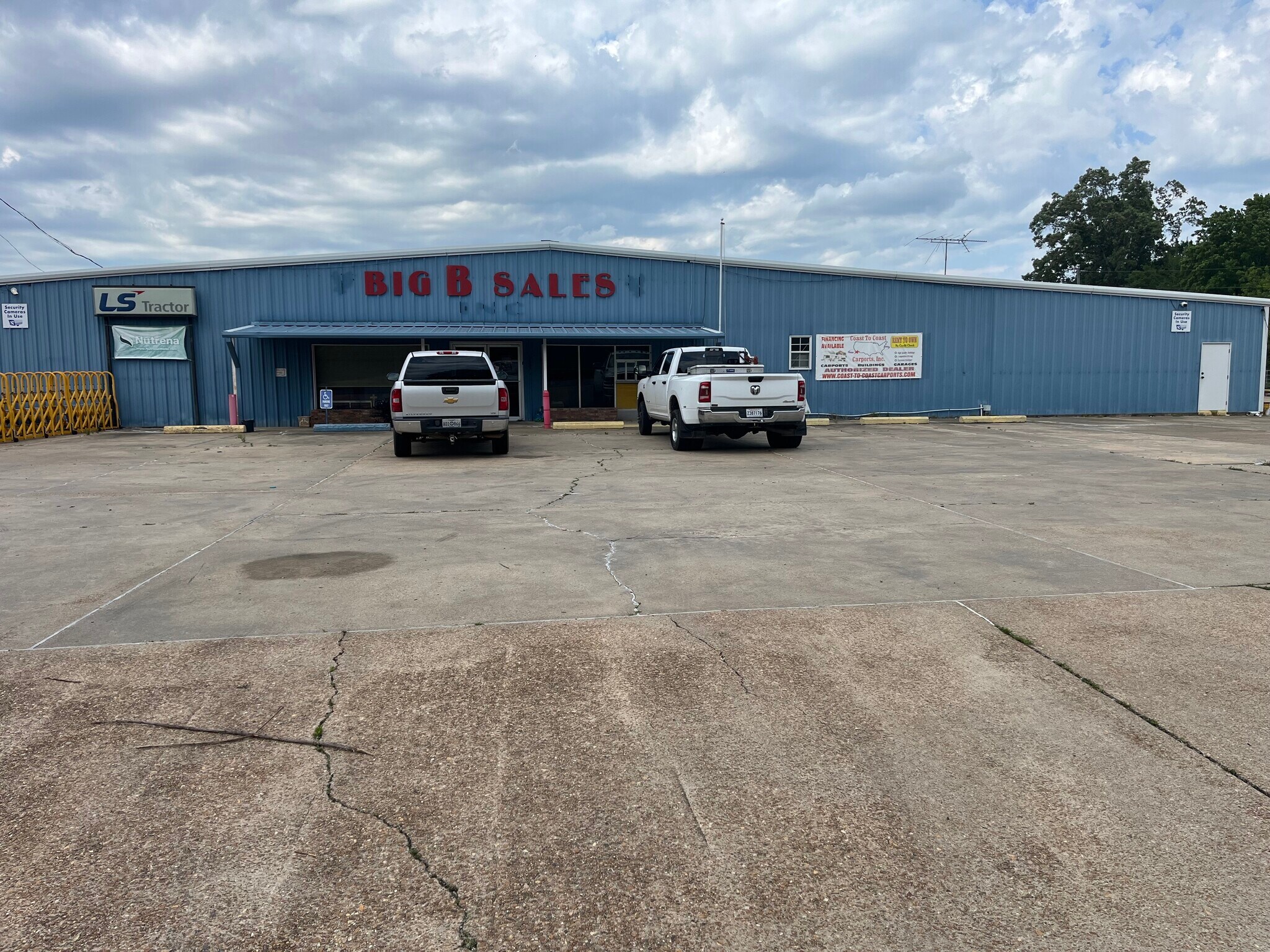 674 Highway 8, Sicily Island, LA à vendre Photo principale– Image 1 sur 12