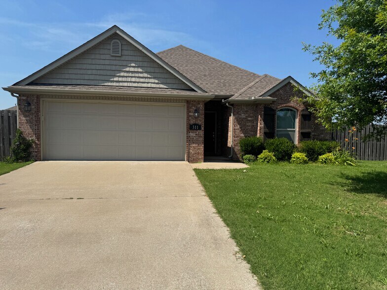 311 Sullivans Way, Centerton, AR à vendre - Photo principale – Image 1 sur 1
