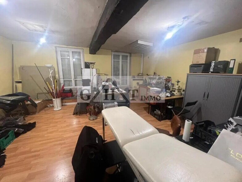 Local commercial dans Charenton-le-Pont à louer - Photo intérieure – Image 3 sur 3