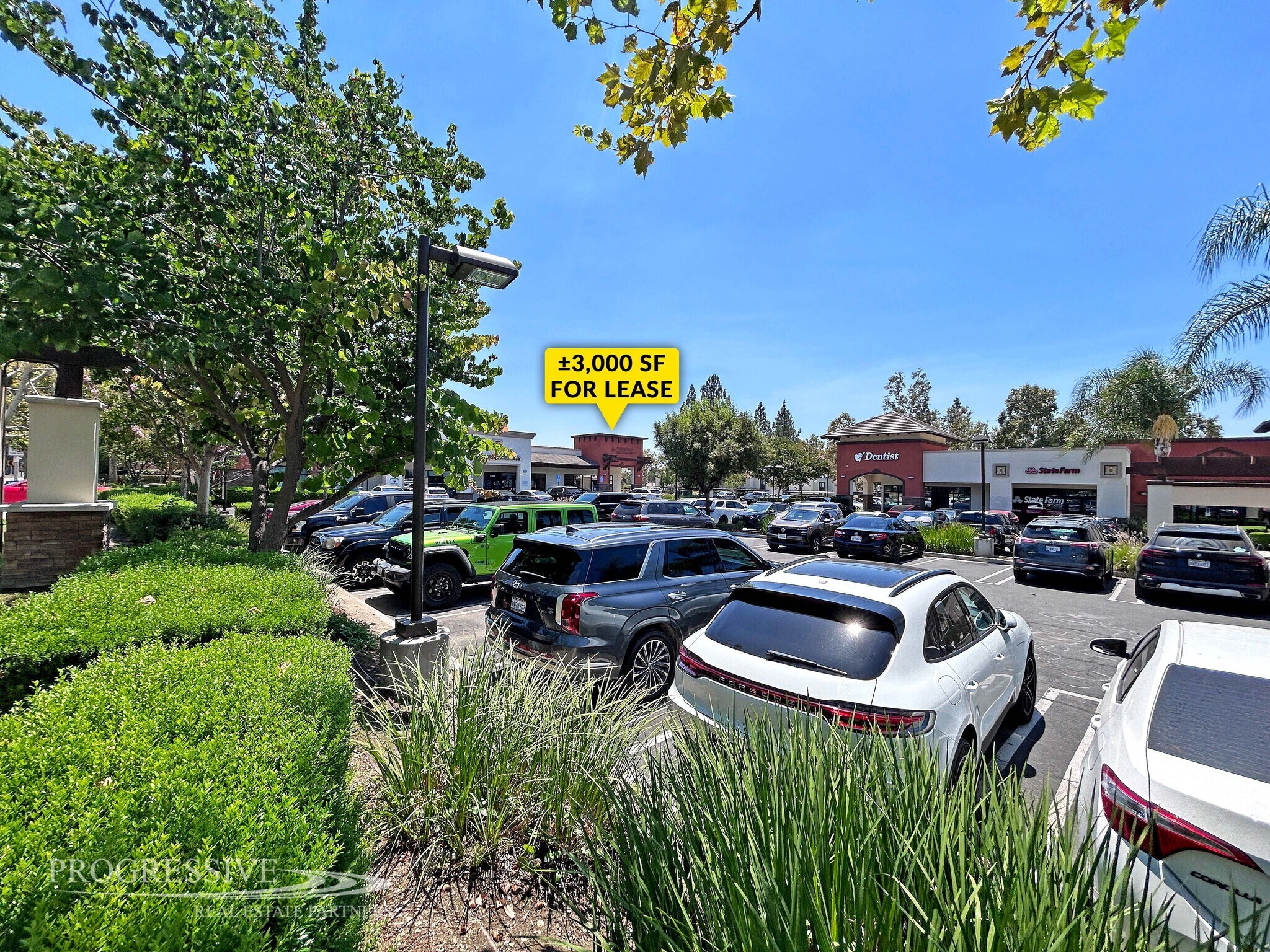 4531 Philadelphia St, Chino, CA à louer Photo de l’immeuble– Image 1 sur 7