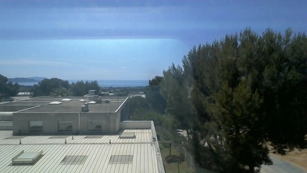 375 Avenue Du Mistral, La Ciotat à vendre - Photo de l’immeuble – Image 2 sur 6