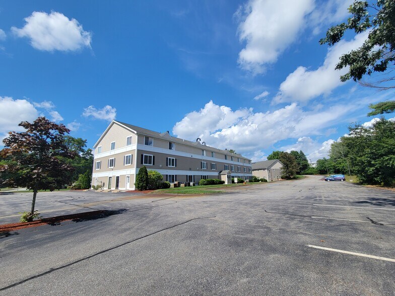 1565 Main St, Tewksbury, MA à vendre - Photo de l’immeuble – Image 2 sur 3