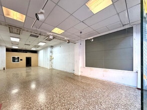 Local commercial dans Vilanova i la Geltrú, Barcelona à louer Photo intérieure– Image 1 sur 14