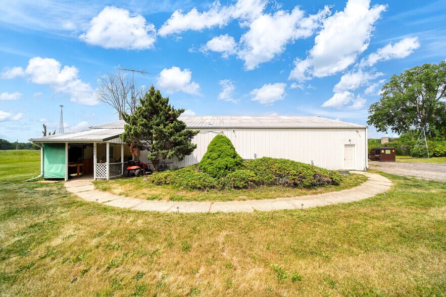 5550 Carleton Rd, Palmyra, MI à vendre - Photo de l’immeuble – Image 3 sur 53