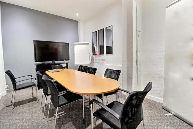 Plus de détails pour Bureau à louer