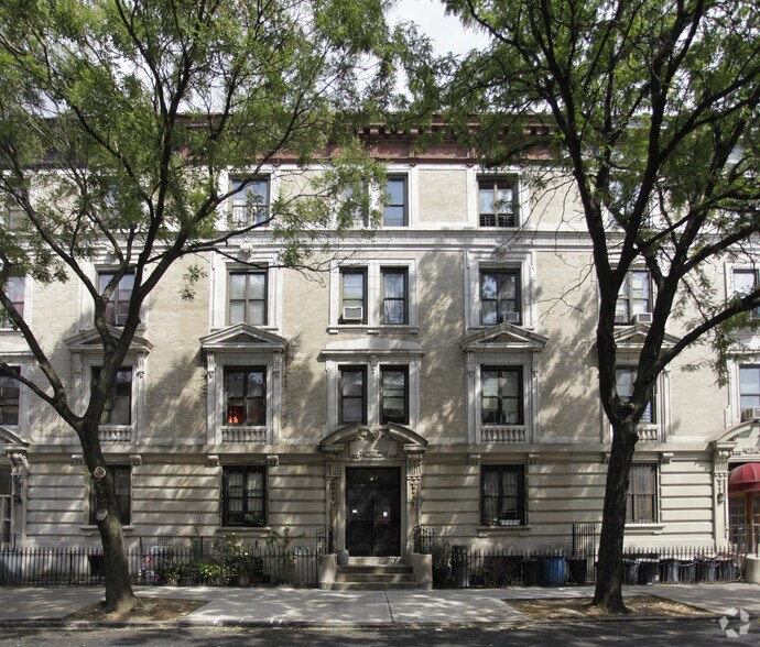 243 New York Ave, Brooklyn, NY à vendre - Photo de l’immeuble – Image 2 sur 6