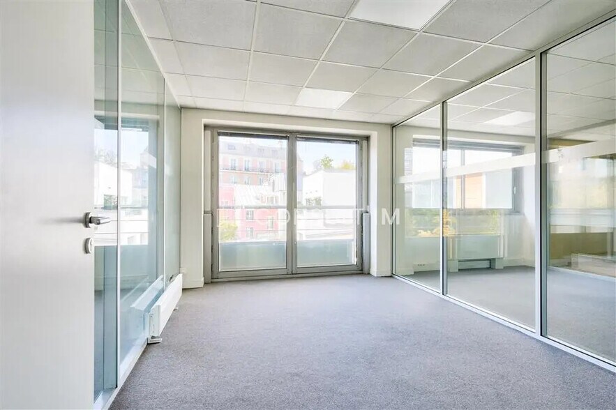 Bureau dans Boulogne-Billancourt à louer - Photo de l’immeuble – Image 2 sur 8
