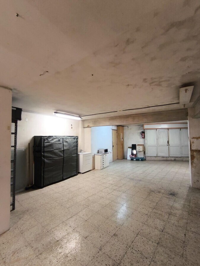 Barcelone, BAR 08032 - - - Photo intérieure - Image 1 of 8