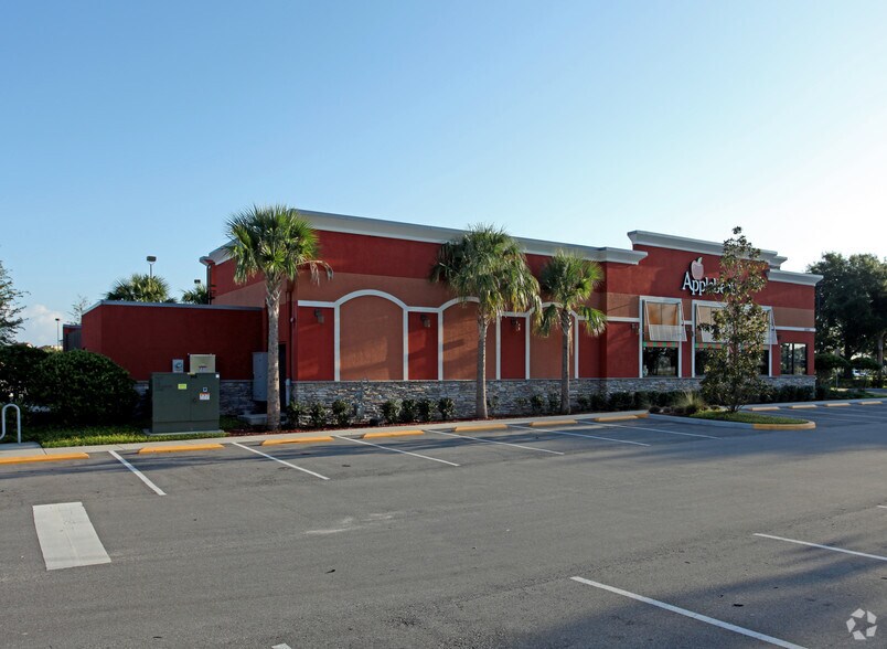 14990 E Orange Lake Blvd, Kissimmee, FL à louer - Photo de l’immeuble – Image 3 sur 9