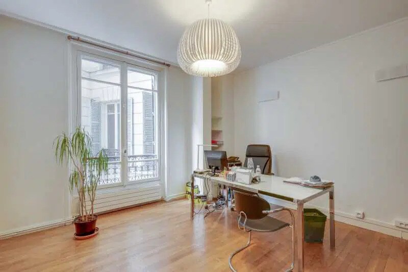 Bureau dans Paris à louer - Photo de l’immeuble – Image 2 sur 7