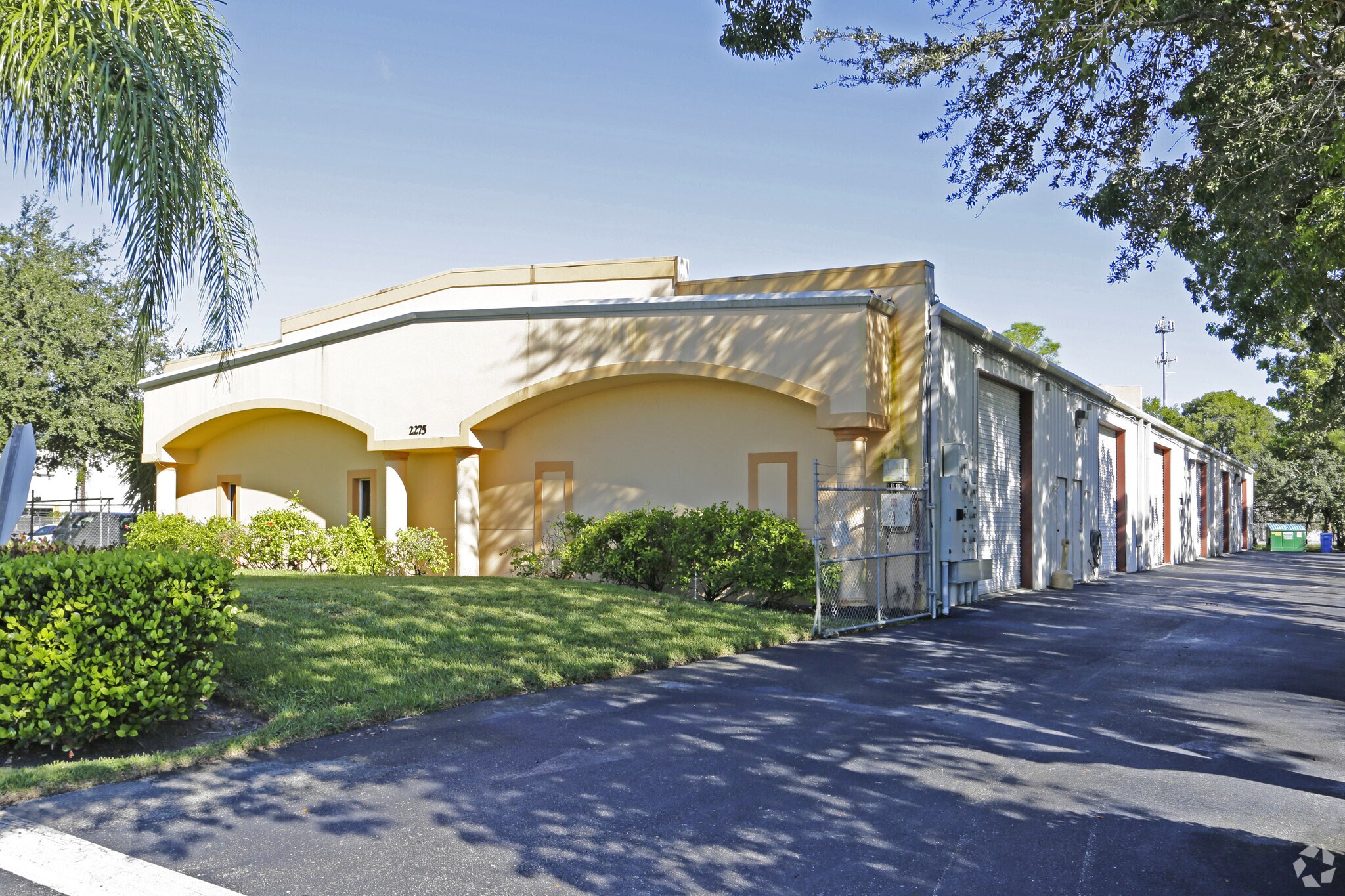 2275 Bruner Ln, Fort Myers, FL à louer Photo principale– Image 1 sur 5