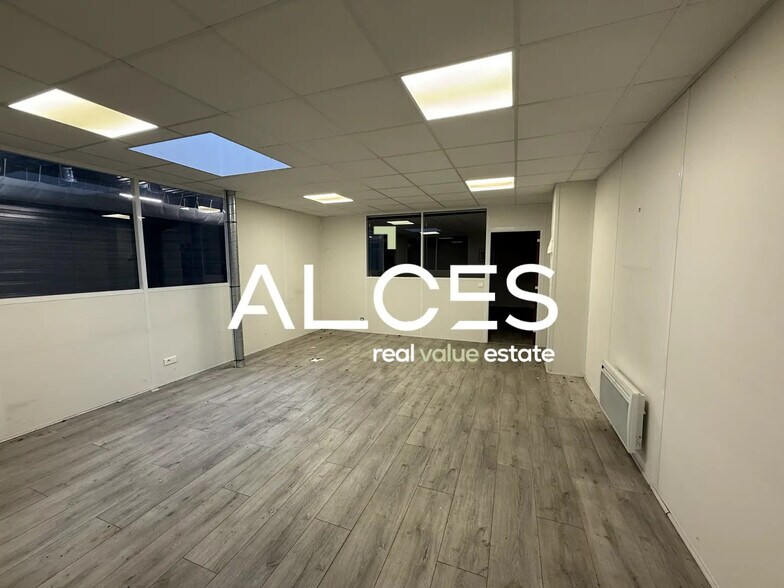 Local d’activités dans Bruges à louer - Photo intérieure – Image 3 sur 5