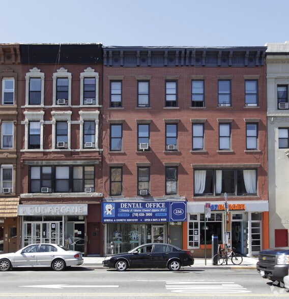 236 Flatbush Ave, Brooklyn, NY à louer - Photo de l’immeuble – Image 2 sur 4