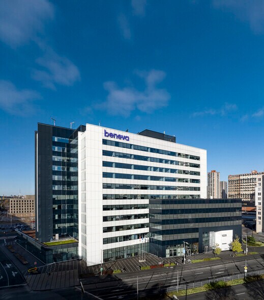 1225 Rue Saint-Charles O, Longueuil, QC à louer - Photo de l’immeuble – Image 1 sur 1