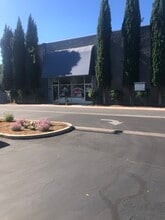 414 4th St, Woodland, CA à louer Photo intérieure– Image 2 sur 2