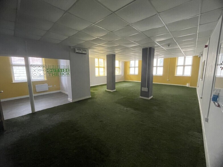 63-65 East Para, Bradford à vendre - Photo intérieure – Image 2 sur 6