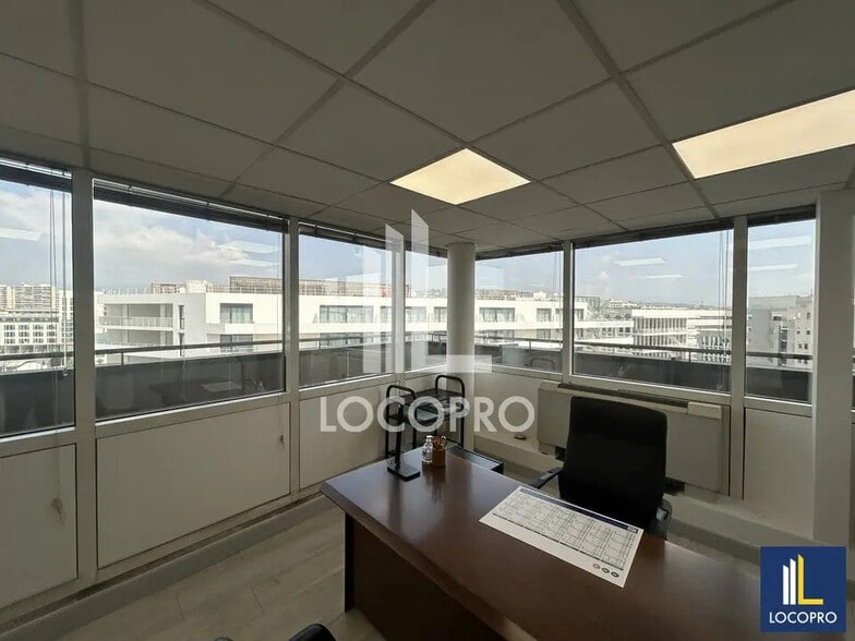 Bureau dans Nice à vendre - Photo de l’immeuble – Image 1 sur 13