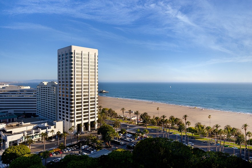 100 Wilshire Blvd, Santa Monica, CA à louer - Photo de l’immeuble – Image 1 sur 14