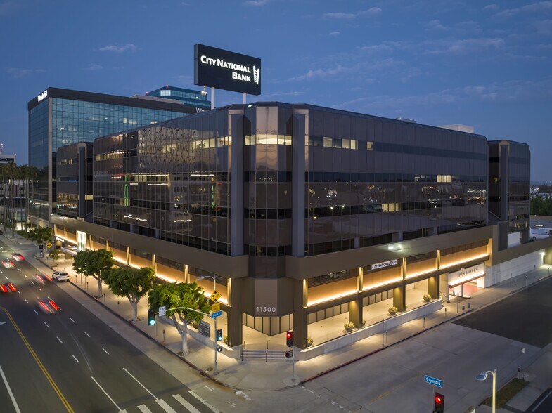 11500 W Olympic Blvd, Los Angeles, CA à louer - Photo de l’immeuble – Image 1 sur 7
