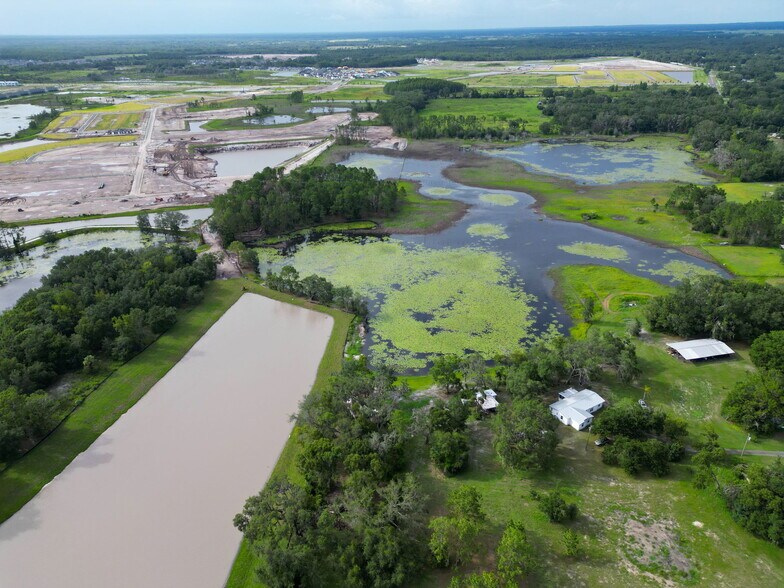 22839 Bungalow Ln, Land O' Lakes, FL à vendre - Photo de l’immeuble – Image 3 sur 12