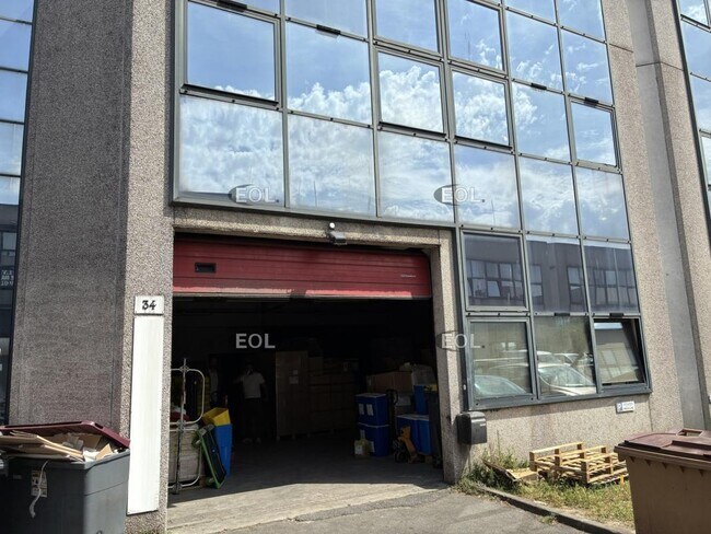 Plus de détails pour Industriel/Logistique à louer