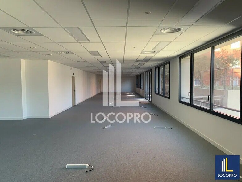 104 Boulevard René Cassin, Nice à louer - Photo de l’immeuble – Image 2 sur 12