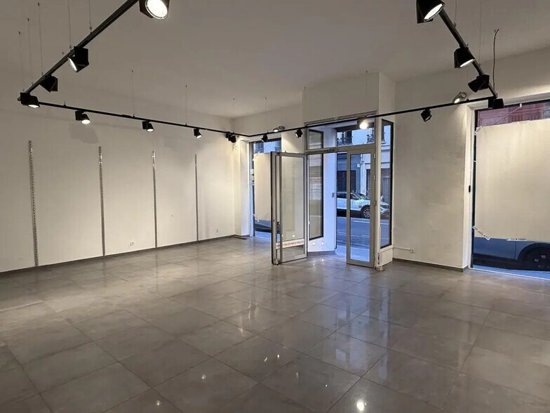 Local commercial dans Lyon à louer - Photo de l’immeuble – Image 1 sur 3