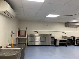 Plus de détails pour Local d'activités à louer