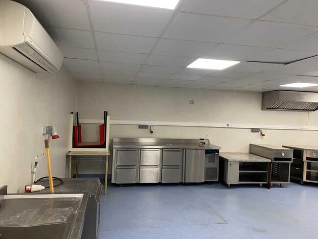 Plus de détails pour 92 Rue Jean Baptiste Dumas, Lille - Local d'activités à louer