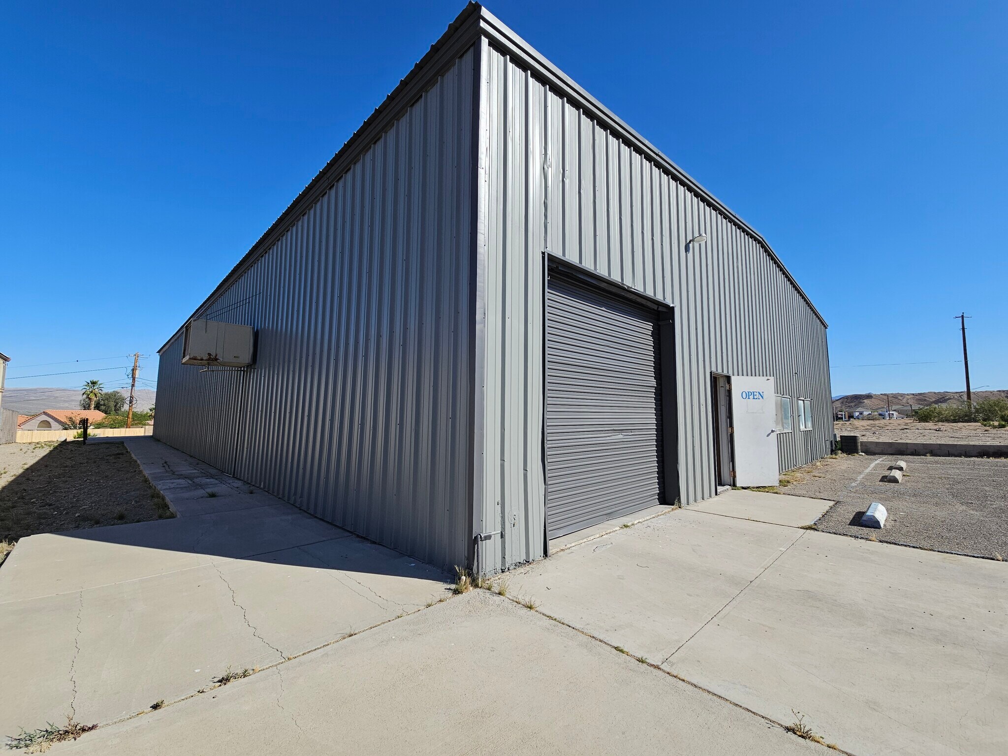 3829 Rising Sun Rd, Bullhead City, AZ à louer Photo de l’immeuble– Image 1 sur 39