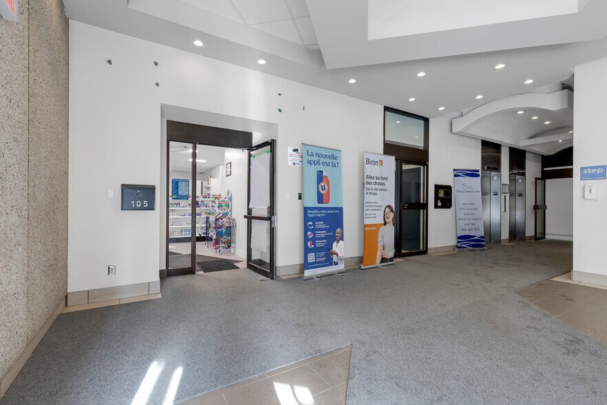 5757 Boul Cavendish, Cote-St-Luc, QC à louer - Photo intérieure – Image 2 sur 8