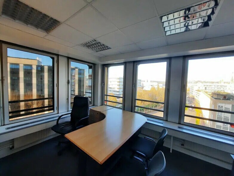 Bureau dans Rouen à louer - Photo de l’immeuble – Image 2 sur 13
