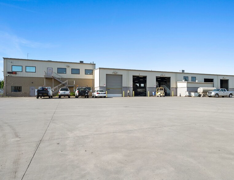 24001 NE Sandy Blvd, Troutdale, OR à louer - Photo de l’immeuble – Image 3 sur 10