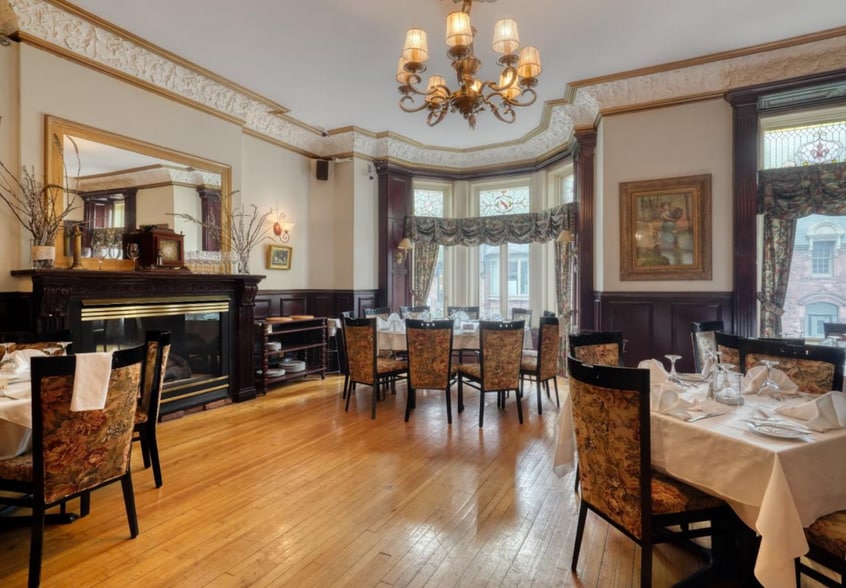 2135-2137 Rue Crescent, Montréal, QC à vendre - Photo intérieure – Image 3 sur 5