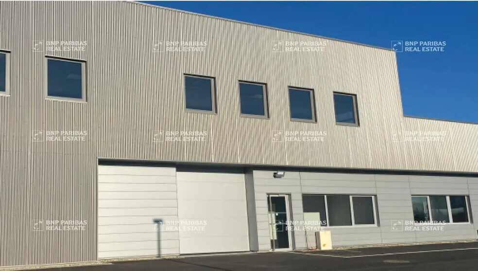 Bureau dans Grande-Synthe à louer - Photo de l’immeuble – Image 2 sur 13