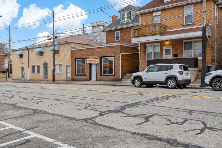 848 Duss Ave, Ambridge, PA à vendre - Photo de l’immeuble – Image 2 sur 47