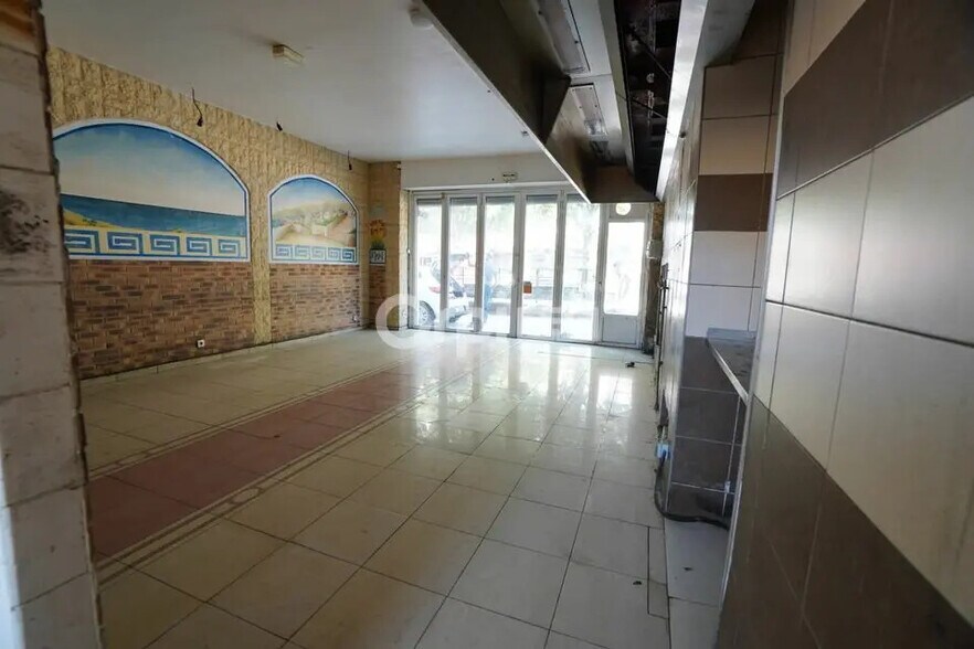 Local commercial dans Dijon à louer - Photo intérieure – Image 2 sur 7