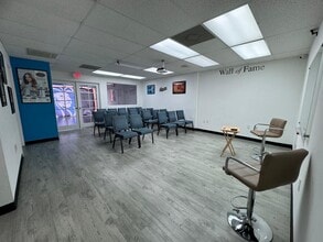 2830 Winkler Ave, Fort Myers, FL à louer Photo intérieure– Image 1 sur 10