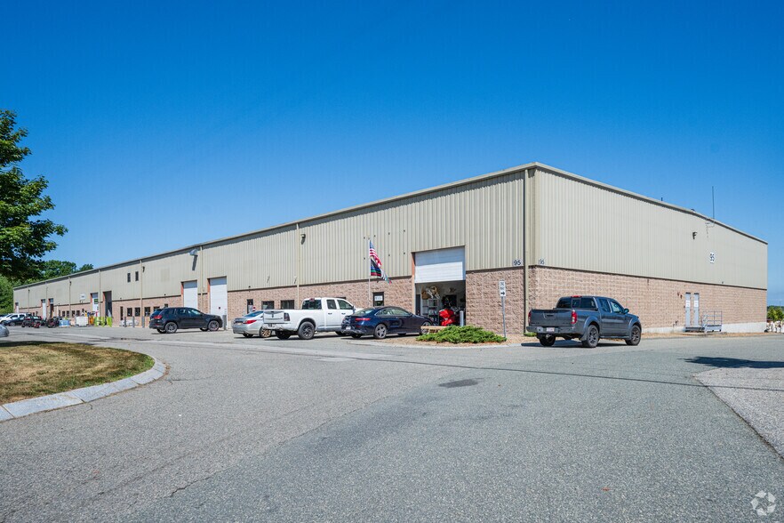50 Ryan Dr, Raynham, MA à louer - Photo principale – Image 2 sur 3