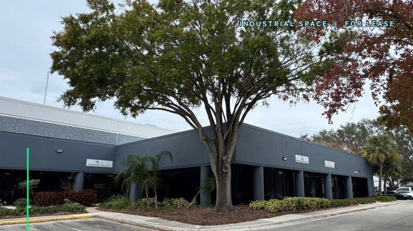 121 Kelsey Ln, Tampa, FL à louer - Photo de l’immeuble – Image 3 sur 3
