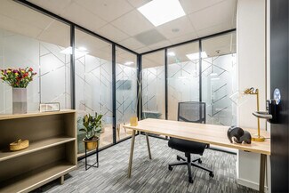 Plus de détails pour 7 Rue Des Courtillons, Bruz - Coworking à louer