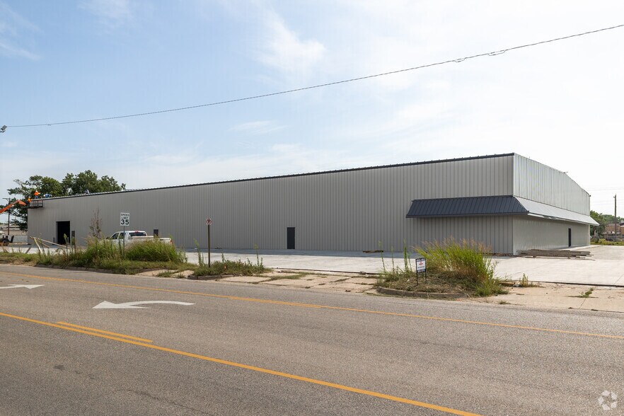 1028 N Mosley St, Wichita, KS à louer - Photo principale – Image 1 sur 2